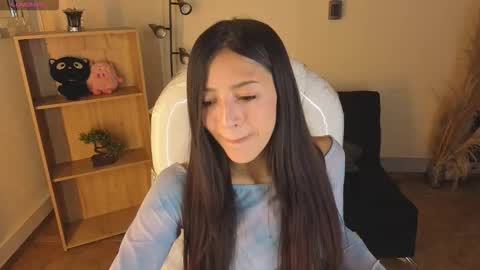 Snapshot of meelanny_ds chatting on 01/06/26, 06:28 online show from 01/06/26, 06:28