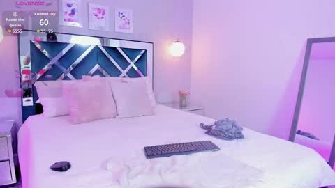 Melody online show from 09/21/25, 11:34