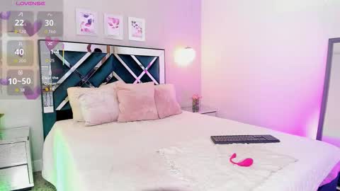 Melody online show from 12/17/25, 11:38