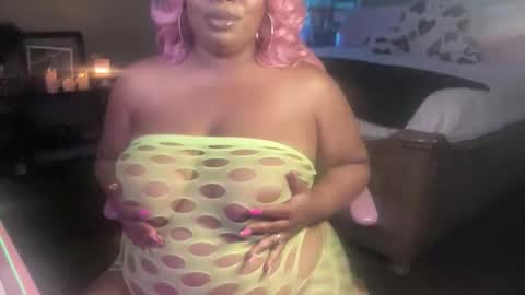 Snapshot of meetsouthernpeach chatting on 11/19/25, 03:50 Southern Peach online show from 11/19/25, 03:50