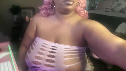 Snapshot of meetsouthernpeach chatting on 11/21/25, 05:50 Southern Peach online show from 11/21/25, 05:50