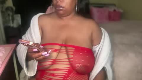 Snapshot of meetsouthernpeach chatting on 05/18/26, 02:51 Southern Peach online show from 05/18/26, 02:51