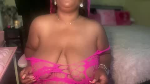 Snapshot of meetsouthernpeach chatting on 06/02/26, 02:46 Southern Peach online show from 06/02/26, 02:46