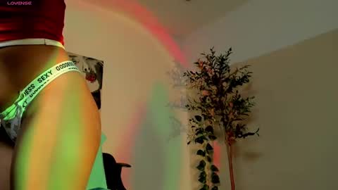 Snapshot of megaan_fooxxx chatting on 09/12/25, 02:06 megaan_fooxxx online show from 09/12/25, 02:06