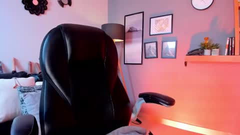 Megan Grey 3  online show from 11/15/25, 05:16