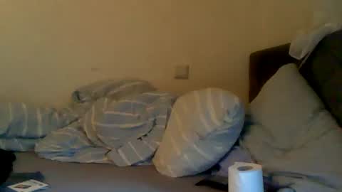 Snapshot of megamanp chatting on 09/15/25, 01:11 megamanp online show from 09/15/25, 01:11