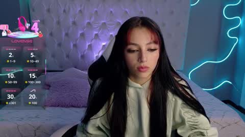 Megan  online show from 11/27/25, 04:14