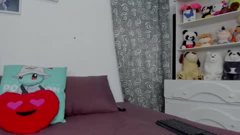 Snapshot of megan_and_clohe chatting on 02/11/26, 04:34 M E G A N online show from 02/11/26, 04:34