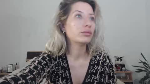 Megan Blazee  online show from 09/14/25, 06:07