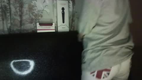 Megan and sophi online show from 12/16/24, 10:40