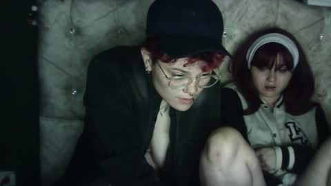 Megan and sophi online show from 01/11/25, 08:43