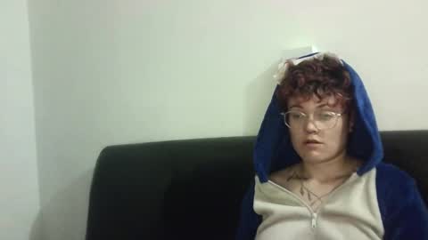 Megan and sophi online show from 02/02/25, 06:58