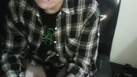 Megan and sophi online show from 03/01/25, 04:47