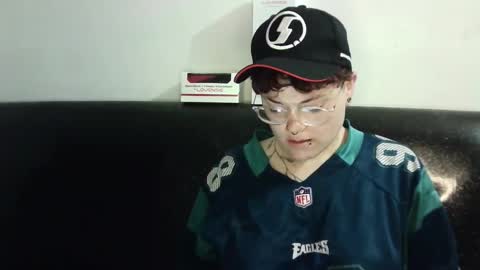 Megan and sophi online show from 03/11/25, 12:00