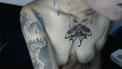 Megan and sophi online show from 09/13/25, 05:40