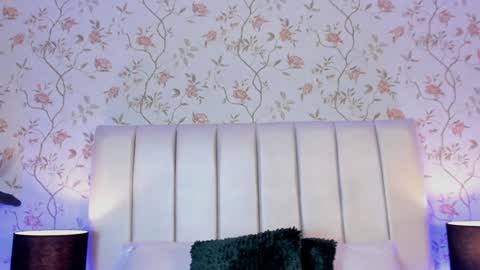 Carolina Paez online show from 01/29/25, 02:19