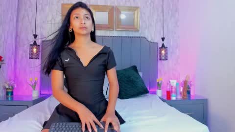 Carolina Paez online show from 02/22/25, 07:58