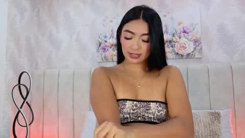 Carolina Paez online show from 04/17/26, 12:30