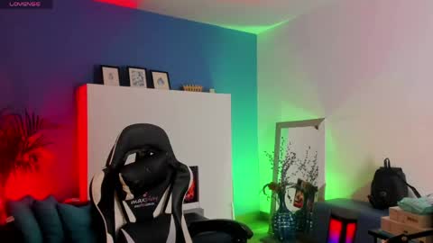    online show from 05/06/26, 03:35