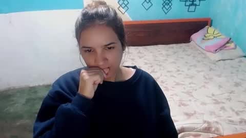 Snapshot of megan_little_ chatting on 01/10/25, 11:50 amanda online show from 01/10/25, 11:50