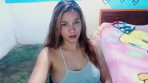 Snapshot of megan_little_ chatting on 01/14/25, 12:22 amanda online show from 01/14/25, 12:22