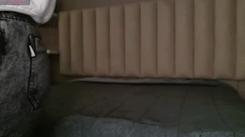     online show from 11/12/25, 12:05