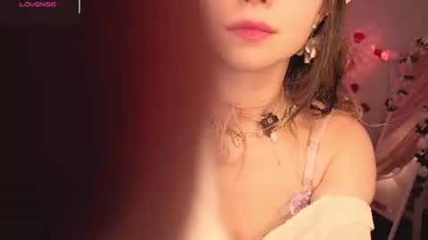 Megan Nelson online show from 08/06/26, 11:34