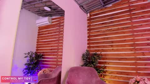 megan_raiin online show from 11/11/25, 08:47