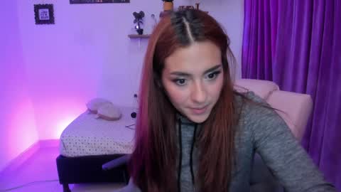 Snapshot of megan_ricci chatting on 02/09/25, 02:49 Laura online show from 02/09/25, 02:49