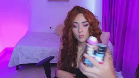 Snapshot of megan_ricci chatting on 02/22/25, 09:59 Laura online show from 02/22/25, 09:59