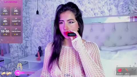 MEGAN  online show from 02/05/25, 10:41