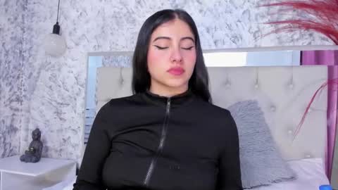 MEGAN  online show from 10/22/25, 11:21