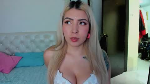 Megan rose online show from 03/12/25, 10:17