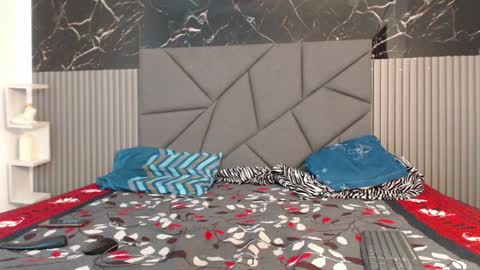 Snapshot of megan_stathan chatting on 12/10/24, 01:54 Megan online show from 12/10/24, 01:54