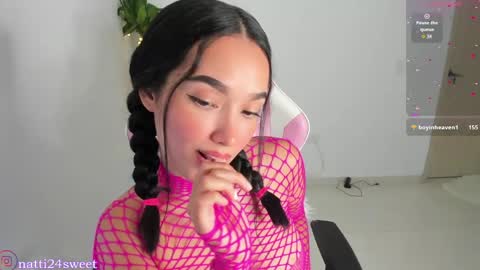 megan sweet online show from 04/28/26, 02:27