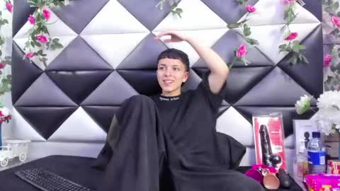 Snapshot of megan_thompsonn_ chatting on 09/28/25, 02:06 megan_thompsonn_ online show from 09/28/25, 02:06