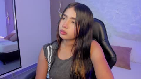 Sheila online show from 06/09/26, 02:34