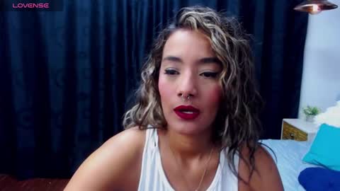 M E G A N   online show from 12/05/24, 08:33