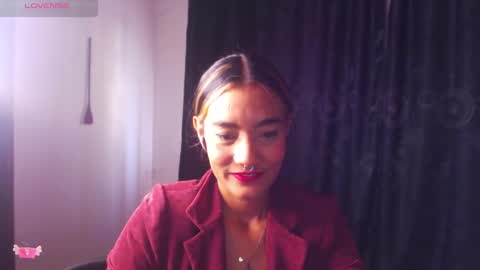 M E G A N   online show from 12/20/24, 09:06