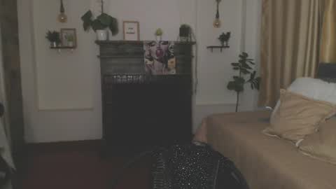 Snapshot of meganadriels96 chatting on 07/06/26, 07:27 M E G A N online show from 07/06/26, 07:27