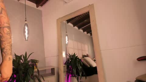 meganblake__ online show from 04/22/26, 06:05