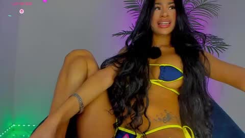 Snapshot of megancarlott_ chatting on 05/11/26, 11:49 megancarlott_ online show from 05/11/26, 11:49