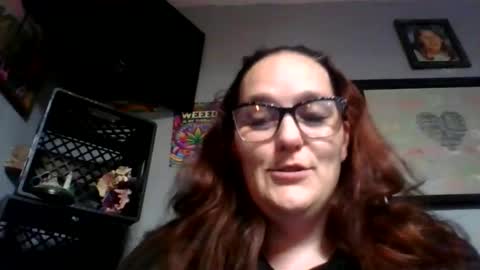 Snapshot of megancasares157 chatting on 06/04/26, 09:04 SexyDirtyBitch online show from 06/04/26, 09:04