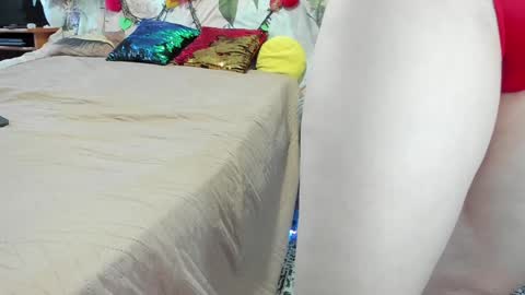 Snapshot of meganfox3325 chatting on 02/02/25, 07:20 Nicki--------- Welcome to my Room online show from 02/02/25, 07:20