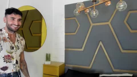 Megan Hofman online show from 10/07/25, 07:22