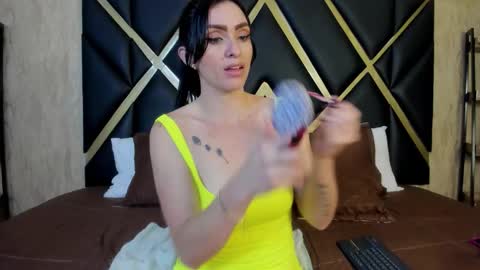 Megan Hofman online show from 11/15/25, 03:26