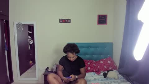 megan        online show from 02/20/25, 02:51