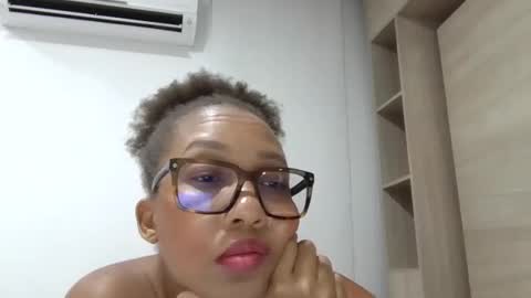 megan        online show from 06/26/26, 02:49