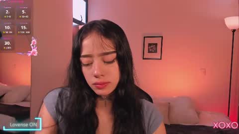 Snapshot of meganlake chatting on 06/23/26, 01:42 megan lake online show from 06/23/26, 01:42