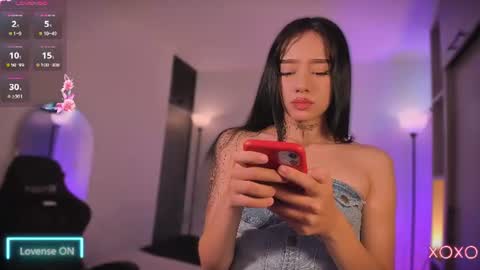Snapshot of meganlake chatting on 07/25/26, 03:53 megan lake online show from 07/25/26, 03:53